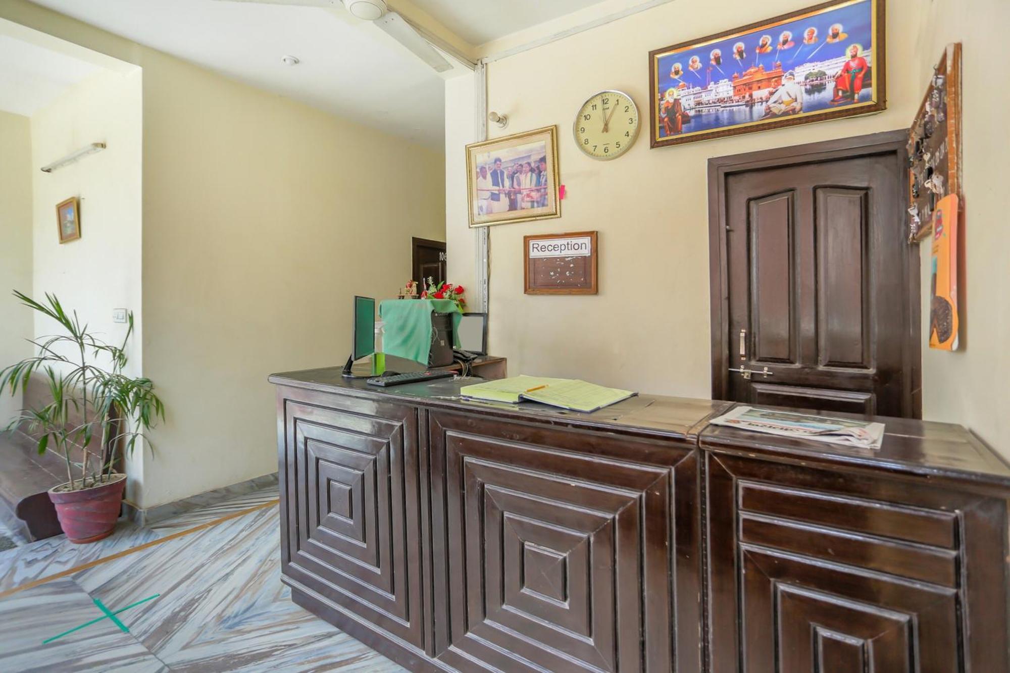 Collection O 81098 Hotel Royal Panjab Bijnaur Екстер'єр фото