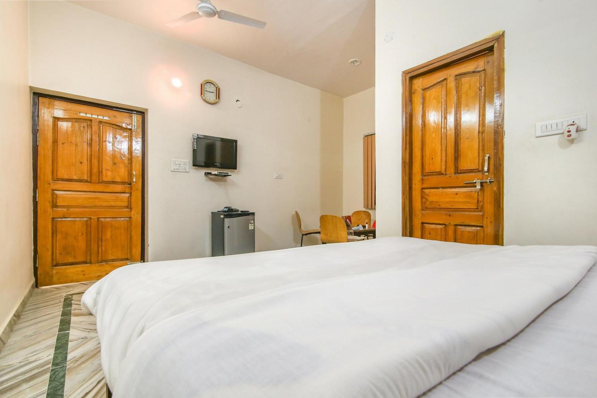 Collection O 81098 Hotel Royal Panjab Bijnaur Екстер'єр фото